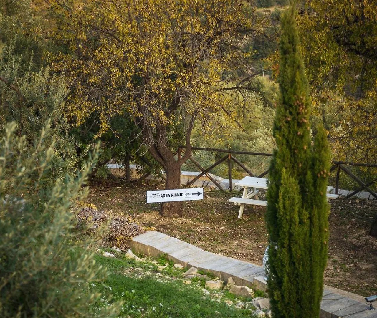 Tenuta Olive Alive Noto 3*,  Italien
