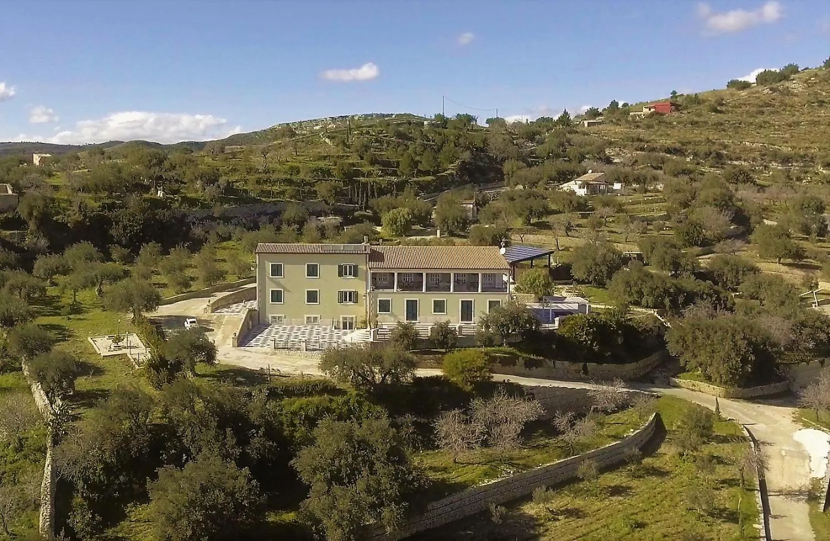 Tenuta Olive Alive Noto 3*,  Italia