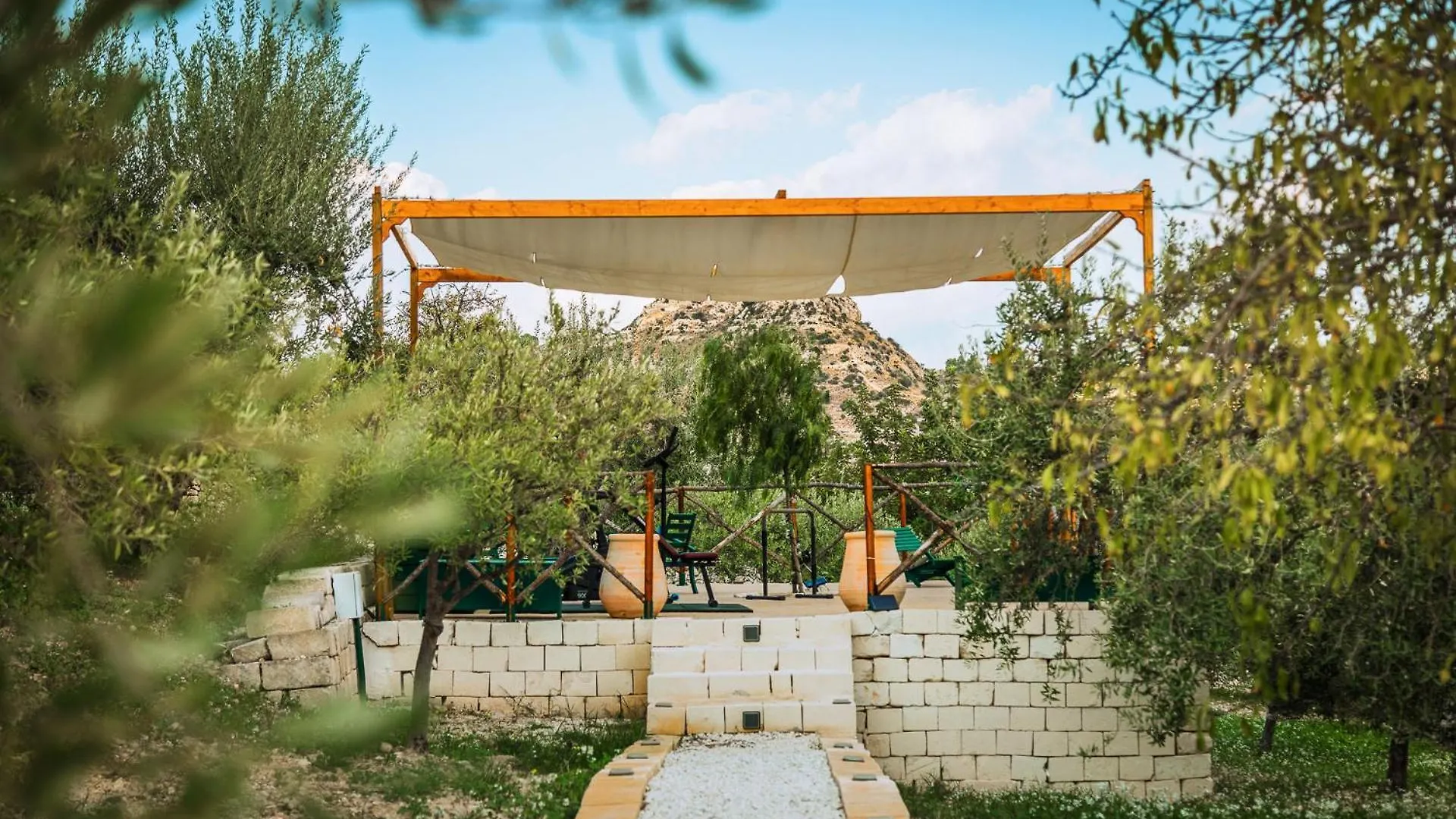 Tenuta Olive Alive Noto Italia